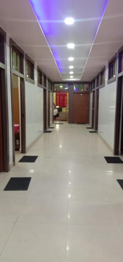 Jaya Palace Hotel By Wb Inn Dhaulpur Esterno foto